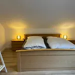 Sonnentraum - 95qm, 3 Schlafzimmer, 3 Baeder, Balkon & Bergblick 公寓 维林根