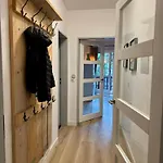 Sonnentraum - 95qm, 3 Schlafzimmer, 3 Baeder, Balkon & Bergblick