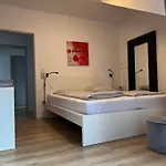 Sonnentraum - 95qm, 3 Schlafzimmer, 3 Baeder, Balkon & Bergblick 公寓 维林根