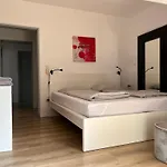 Sonnentraum - 95qm, 3 Schlafzimmer, 3 Baeder, Balkon & Bergblick 维林根