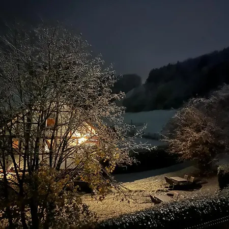 Sonnentraum - 95qm, 3 Schlafzimmer, 3 Baeder, Balkon & Bergblick Appartement Willingen (Upland)