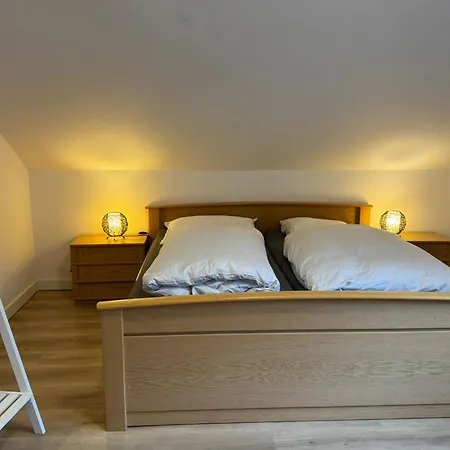 Sonnentraum - 95qm, 3 Schlafzimmer, 3 Baeder, Balkon & Bergblick Appartement Willingen (Upland)