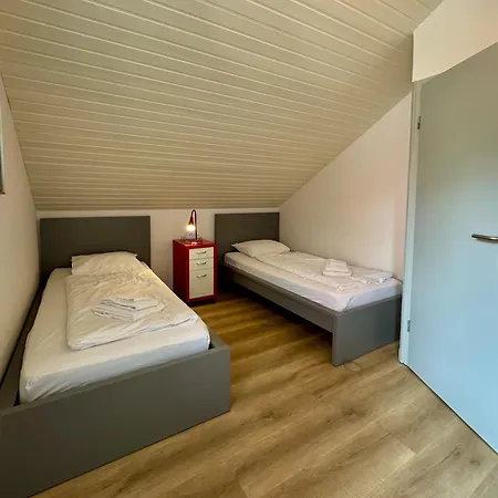Sonnentraum - 95qm, 3 Schlafzimmer, 3 Baeder, Balkon & Bergblick * Willingen (Upland)