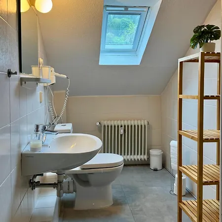 Sonnentraum - 95qm, 3 Schlafzimmer, 3 Baeder, Balkon & Bergblick